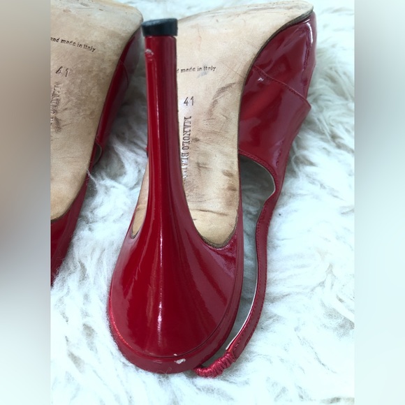 MANOLO BLAHNIK Red Patent Leather Open Pumps Size 41 (U.S. size 10/10.5) - Picture 14 of 14
